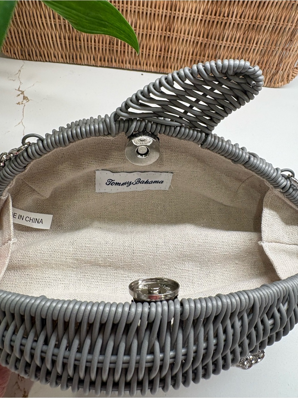 Gray Woven Dolphin Crossbody Bag 
Tommy Bahama Viral 🐬 - Picture 10 of 11
